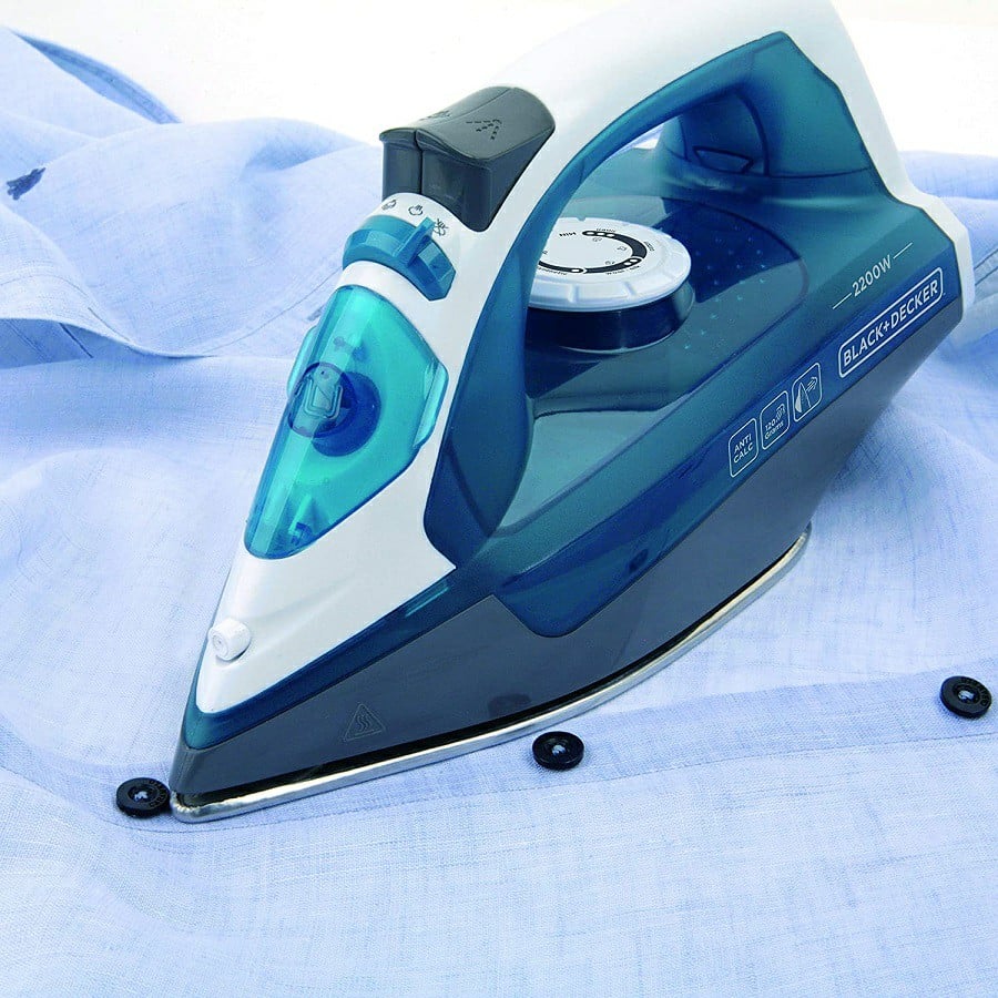 מגהץ אדים Black & Decker בלאק & דקר BXIR2200E