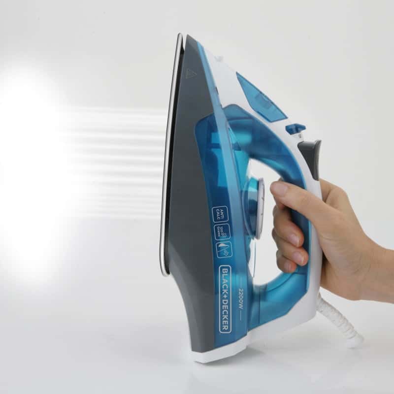 מגהץ אדים Black & Decker בלאק & דקר BXIR2200E